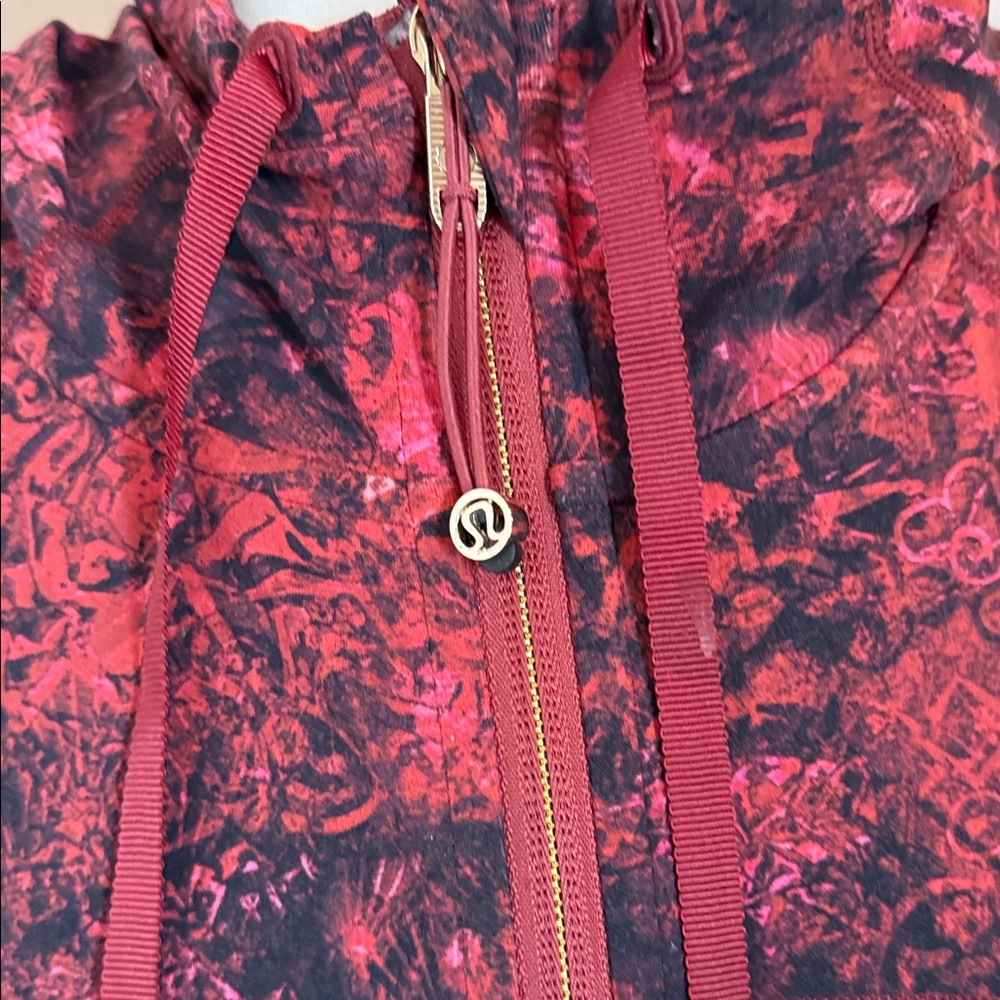 Lululemon Define Women's Red Patterned Jacket - image 2